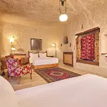 Mithra Cave Cappadocia ギョレメ