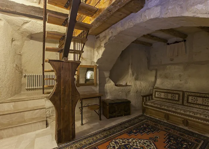 Mithra Cave Cappadocia Гореме